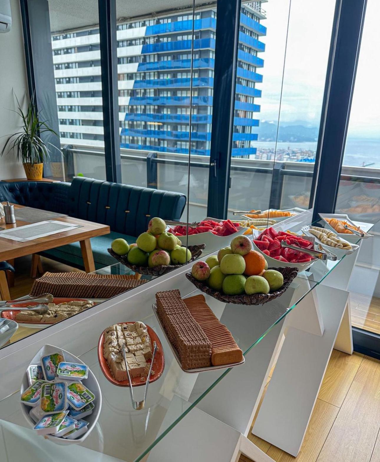 Orbi City Batumi Star Aparthotel Bagian luar foto
