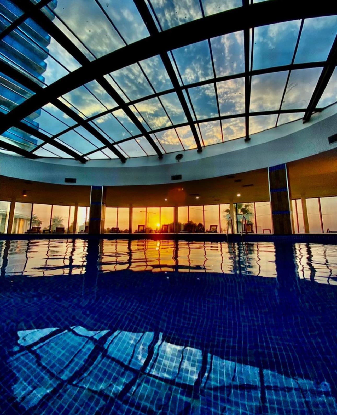 Orbi City Batumi Star Aparthotel Bagian luar foto