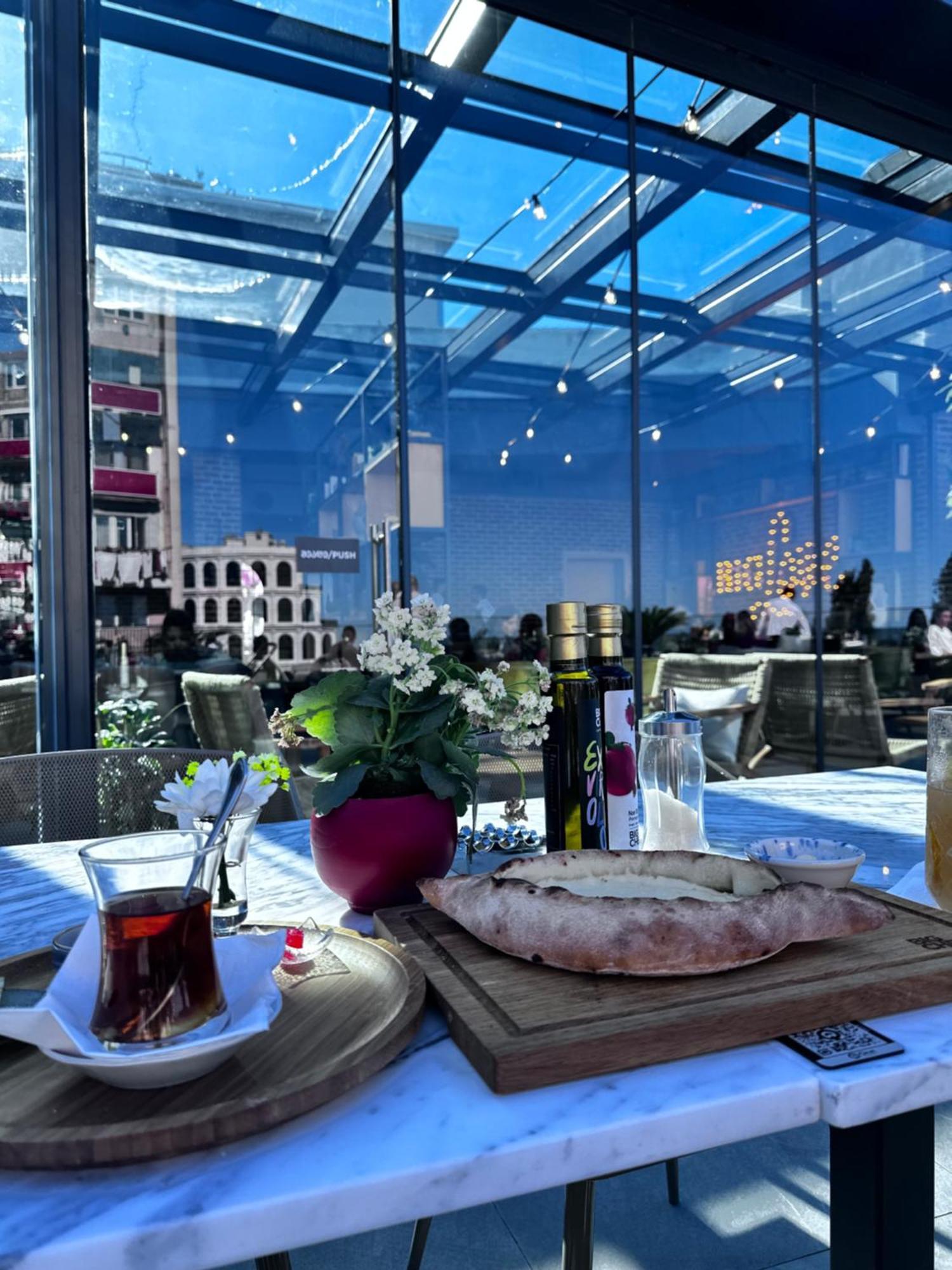 Orbi City Batumi Star Aparthotel Bagian luar foto